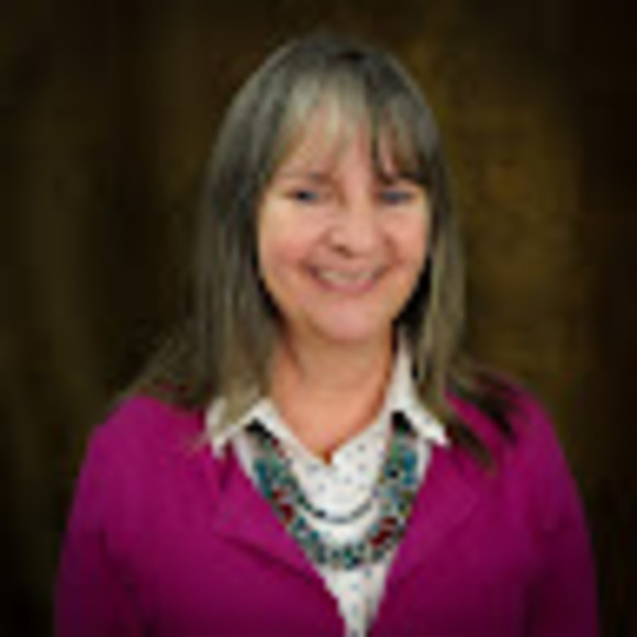 Meet your Posher, Kaye - Picture 1 of 1